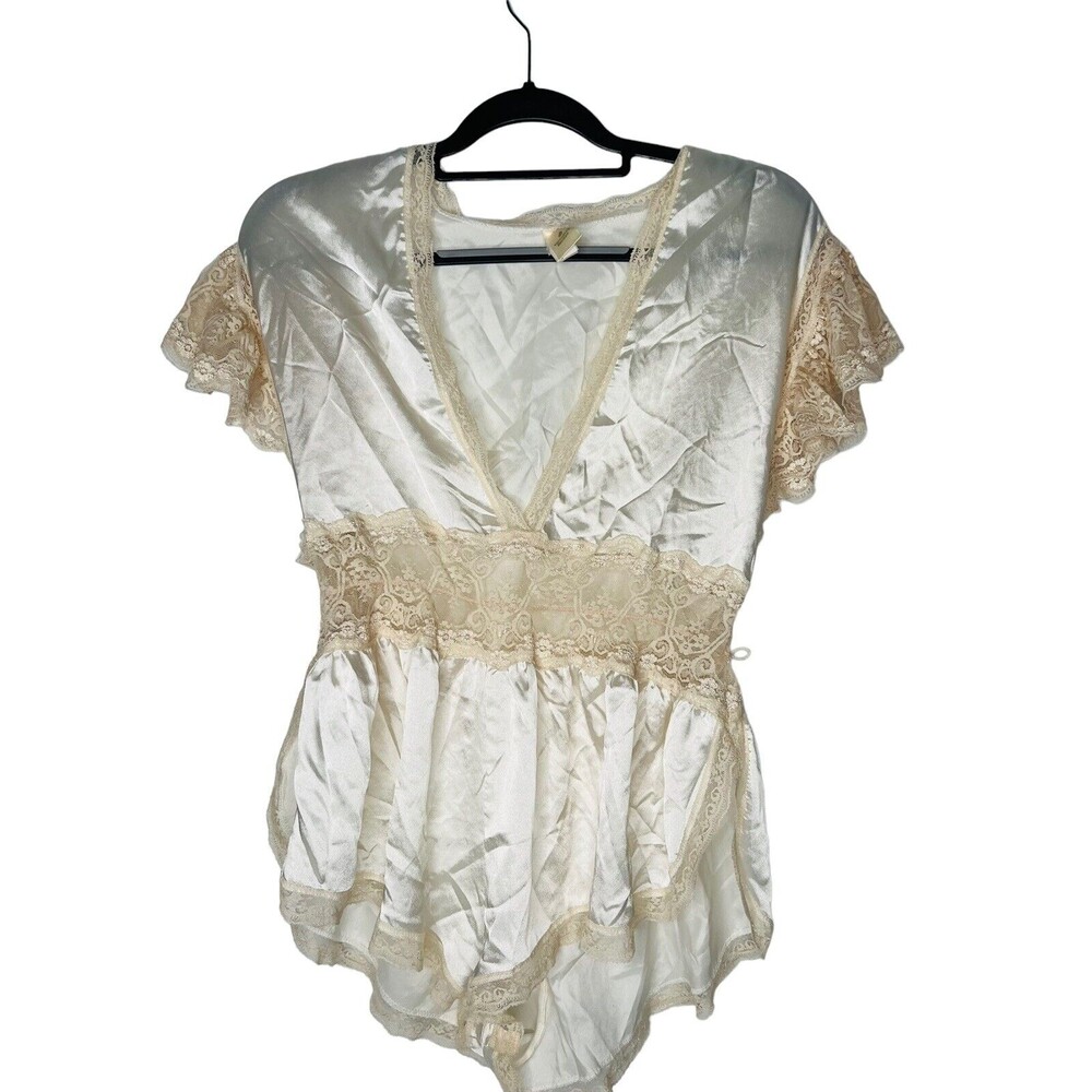 VTG Victorias Secret Union LINGERIE Teddy Romper Ivory Snap Close Lace High Leg